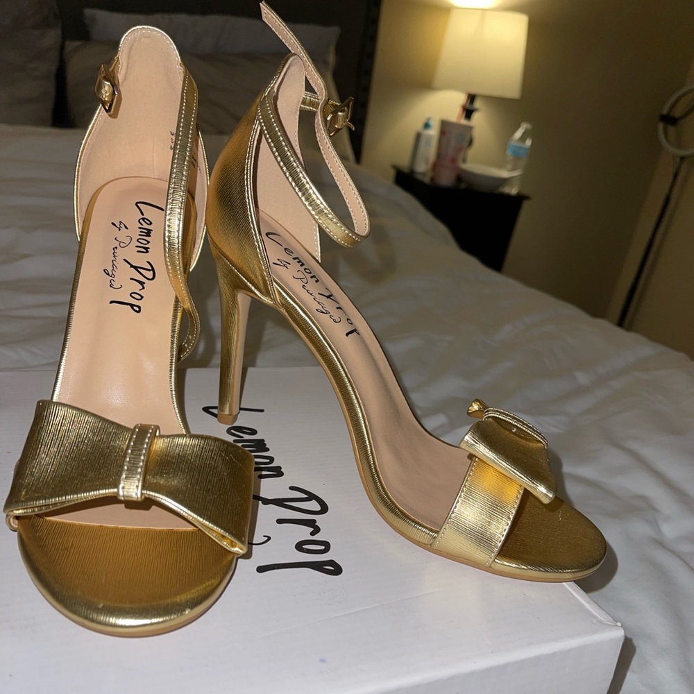 Privileged Shoes Lemon drop Gold heels. Size 9